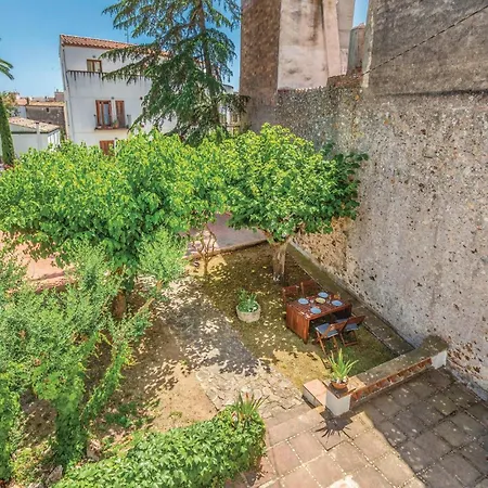 5 Bedroom Beautiful In Tossa de Mar